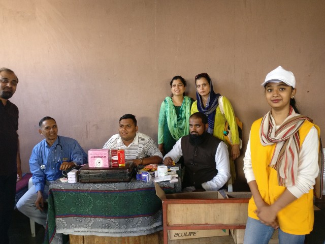 Free medical check up camp-1